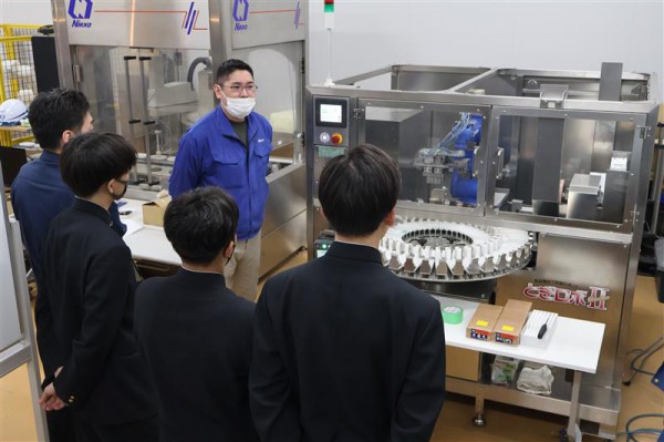 釧路工業高校の学生にセミナー等を行いました